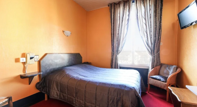 Montdidier Hôtel, Varaa Hotelli Montdidier Picardy