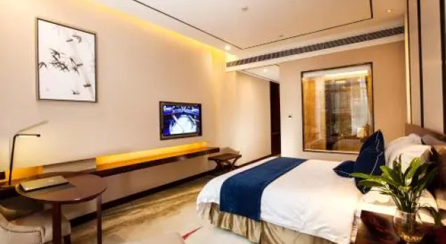 Lanco Hotel Shenzhen Buji East Station, Rezerwuj Hotel Hotele w Shenzhen z parkingiem, Parking