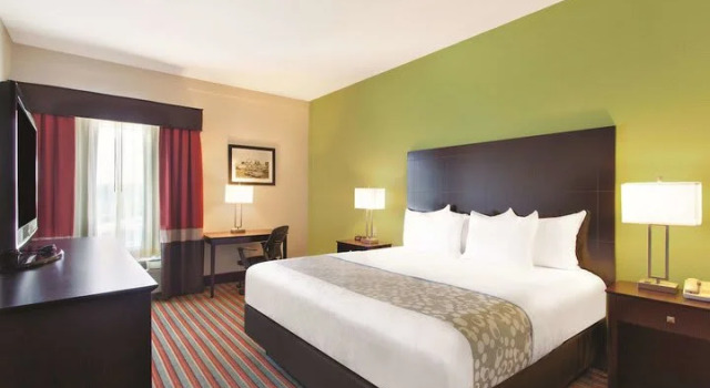 Номер Superior La Quinta by Wyndham Tampa Bay Area-Tampa South