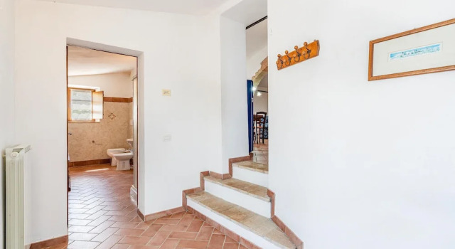 Stunning Apartment in Radicondoli With Outdoor Swimming Pool, Wifi and 2 Bedrooms, Buchen Sie Ferienwohnung Hotels in Elsa-Tal mit Parkplatz, Parkplätze