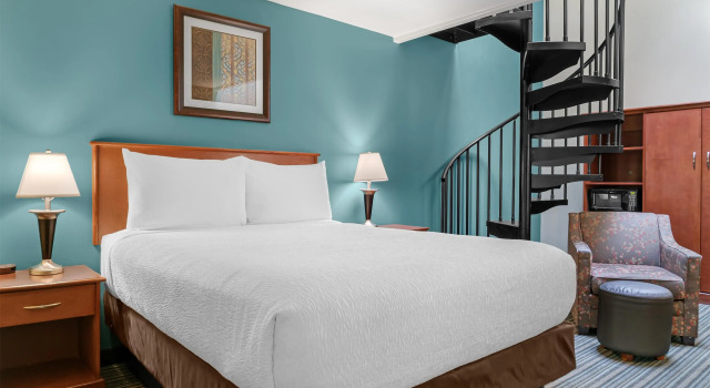 Четырёхместный люкс Best Western Plus Traverse City
