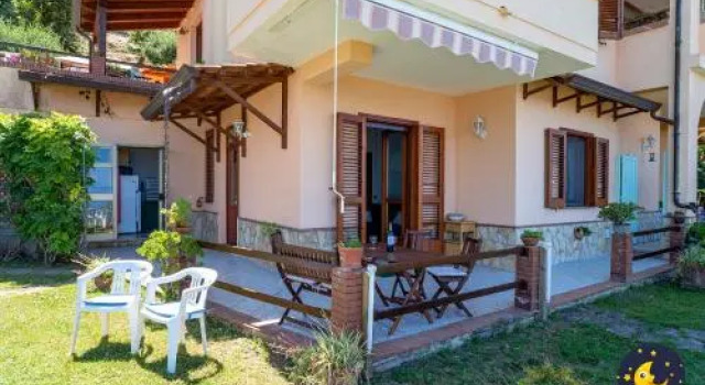 Villa Giraluna, Забронировать Вилла Кастеллабате Cilento Coast, рядом с Исторический центр Кастеллабате