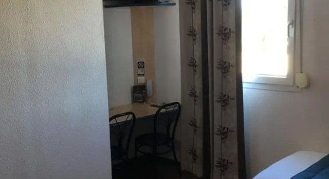 Номер Standard Hôtel AKENA Chateaurenard - Parc des Expositions Avignon