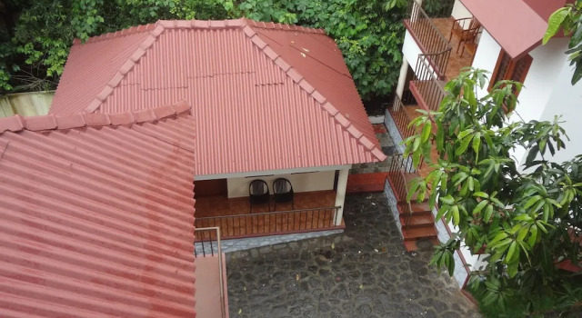 Hotel Seasons Thekkady, Забронировать Отель Отели штата Махараштры 3 звезды, 3*