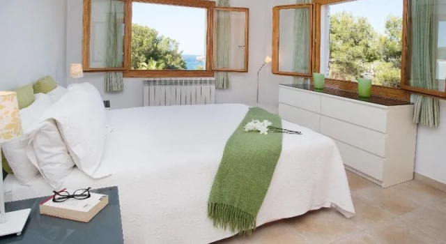 Cova Blanca, Varaa Hotelli Santanyi Mallorca