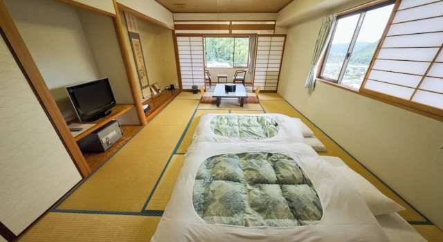 Четырёхместный номер Standard Shuzenji Onsen Hotel Takitei