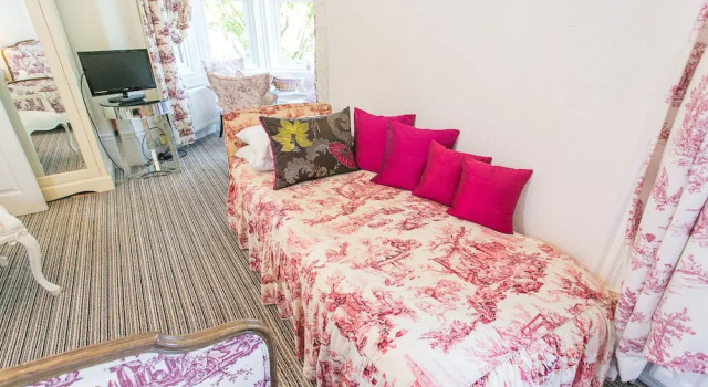 Номер Standard The Rosebery Boutique Hotel