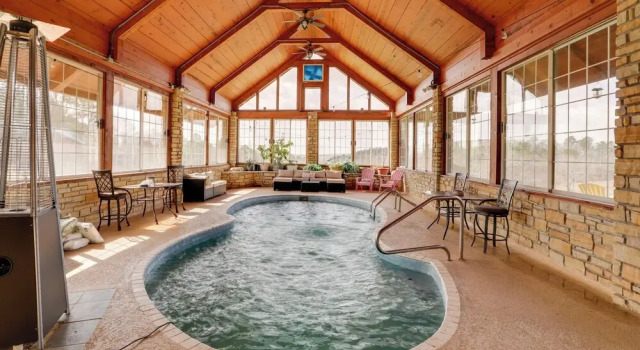Коттедж 366 Shared Acres, Lake Access: Ozark Getaway!