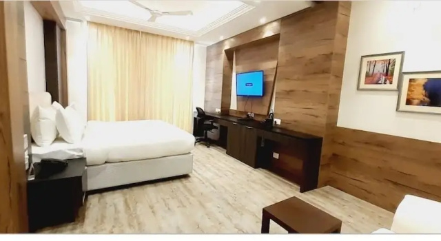 Двухместный номер Premier с балконом The Utopia Resort Sanchi
