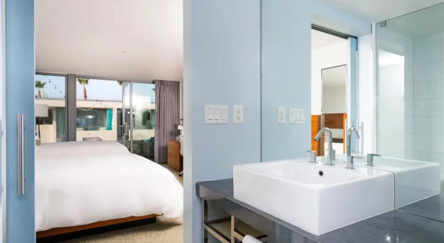 Номер Deluxe Tower 23 Hotel