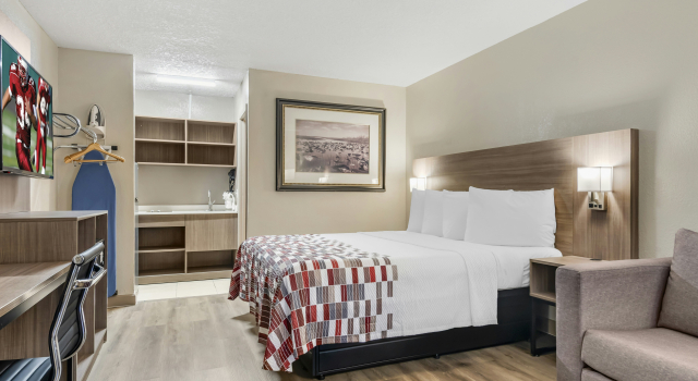 Red Roof Inn Kissimmee, FL, Забронировать Отель Отели Киссимми с бассейном, рядом с Kissimmee Go-Karts, Бассейн