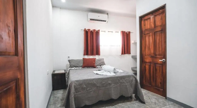 Hotel Hoja de Oro Corcovado, Забронировать Отель Недорогие отели Пуэрто-Хименес, недорого