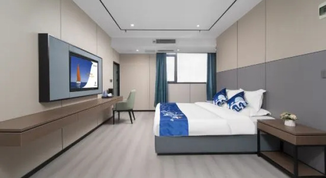 Люкс Deluxe Yeste Hotel (Wuzhou Teng County Hedong Cultural Square)