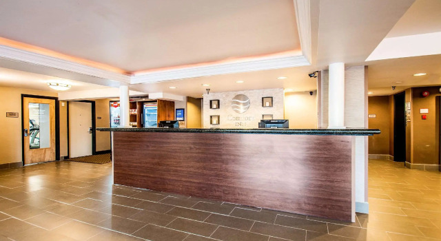 Comfort Inn Falls Church - Tysons Corner, Забронировать Отель Тайсонс 
