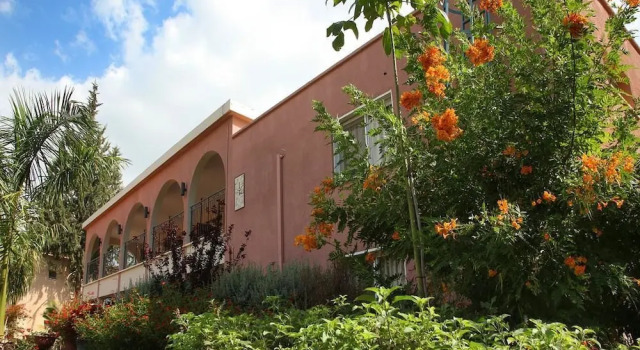 Shaar Hagolan Kibbutz Country Lodging, Prenota Hotel Shaar Hagolan Mar di Galilea