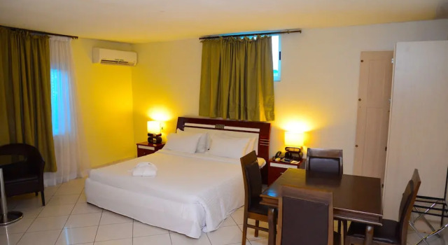 Двухместный люкс Golden Royale Hotel