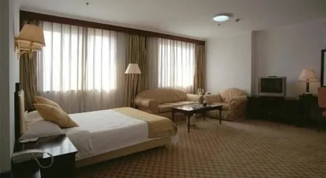 Zhonghaihang Hotel, Rezerwuj Hotel Pekin Pekin, w pobliżu Wanshoulu Station
