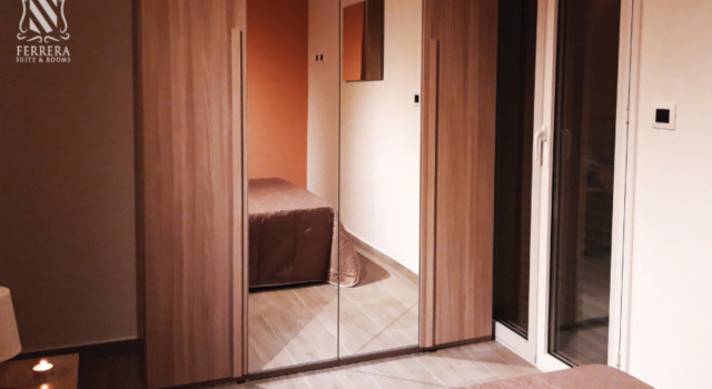 Eclisse House Few Steps From The Sea, Book Apartment Hotels in Sicily with Parking, Parking