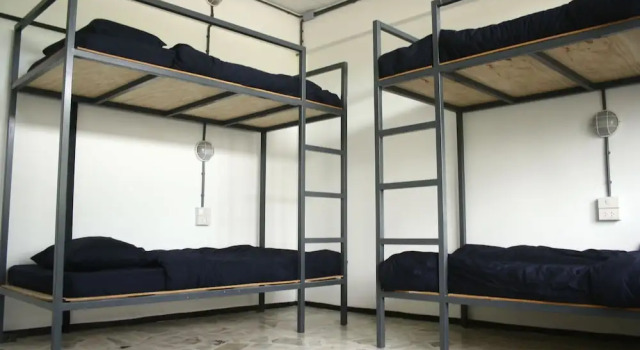 Кровать в общем номере (женский номер) YoodYa Hostel
