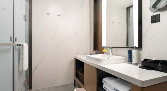 Семейный люкс Hampton by Hilton Xining Railway Station