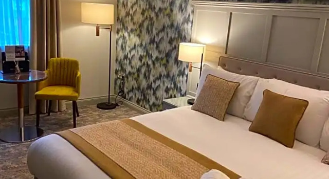 Двухместный номер Superior Caledonian Hotel