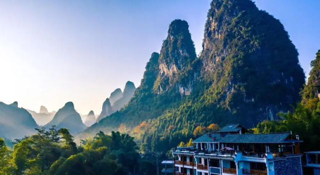 Yangshuo Mountain River Ballad Hotel, Rezervovat Hotel Hotely v Xingping s bazénem, Bazén