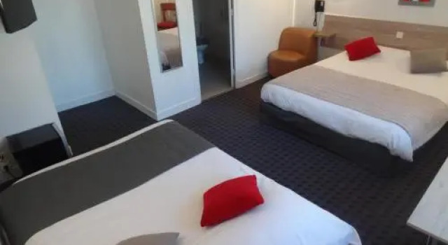 Les Ambassadeurs, Boek Hotel Saint-Chamond Parijs