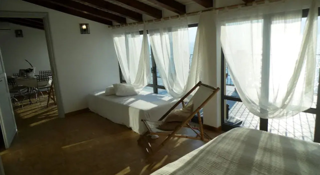 Belvilla by OYO Maison Jaune, Buchen Sie Ferienwohnung Apartments in Iseosee, Ferienwohnung