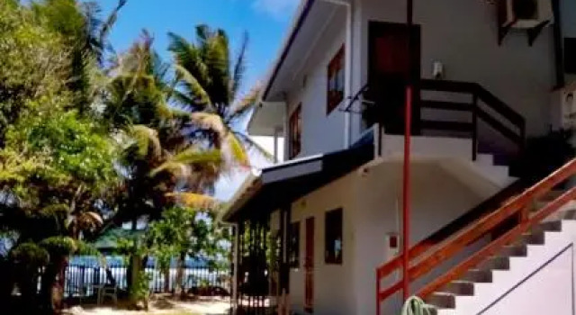 Rose En Mer - Beach Apartment, Book Apartment Hotels in Mahe with Parking, Parking