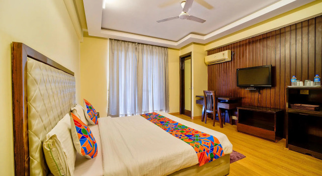 Номер Premium FabHotel Rivlet