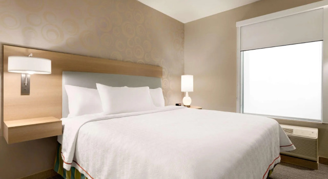 Двухместный люкс Home2 Suites by Hilton Shenandoah The Woodlands