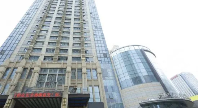 Xana Hotelle· Wulumuqi High Speed Railway Station Baonengcheng, Rezerwuj Hotel Urumqi Xinjiang