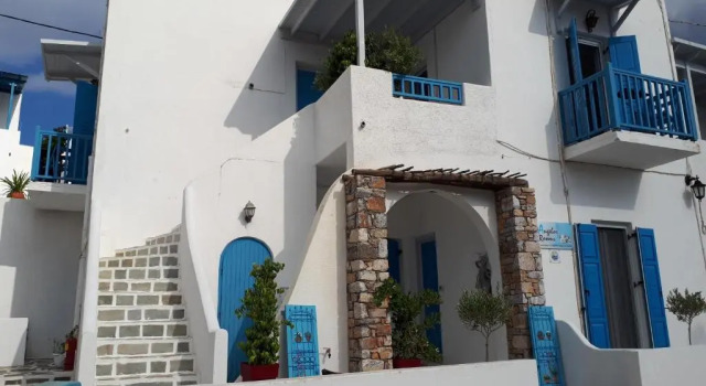 Angelos Rooms, Rezerwuj Pensjonat Iraklia Irakleia Island