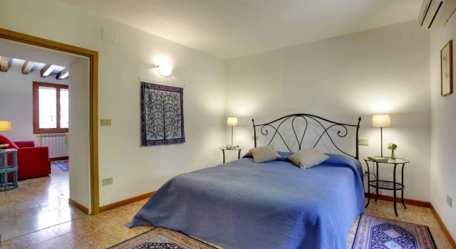 Grimaldi Apartments - Ca Bembo, Забронировать Апартаменты/квартира Кастелло Венеция