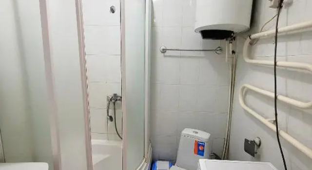 1 komn. Apartamenty na Nazarbaeva 72, Забронировать Апартаменты/квартира Отели Акмолинской области с парковкой, Парковка