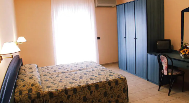 Hotel Gaudio, Book Hotel 3-stjernede hoteller i Longobardi, 3*