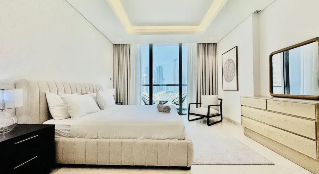 Venduras Chic 1BR Burj Views Sterling