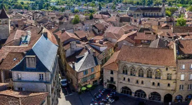 Agréable maison au coeur de ville, Rezervovat Hotel Hotely v Lot Valley s parkováním, Parkování