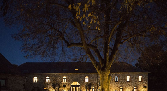 Etoile de Pompadour, Prenota Hotel Pompadour 