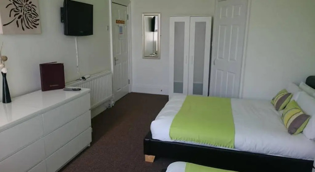 Seabreeze Guest House, Забронировать Гостевой дом Саут-Шилдс Тайн и Уир