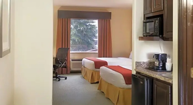 Номер Deluxe Holiday Inn Express Hotel and Suites Brownsville by IHG