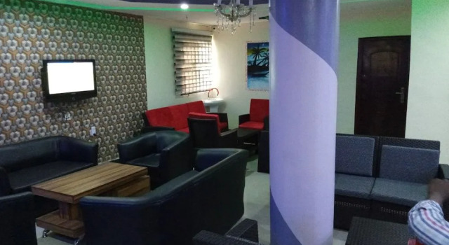 De'Bliss Gold Hotel & Suite, Buchen Sie Hotel Benin-Stadt 