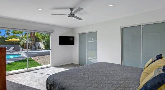 Deepwell Modern, Забронировать Отель Бизнес-отели Палм-Спрингса, рядом с Palm Springs Swim Center, 4* 5*