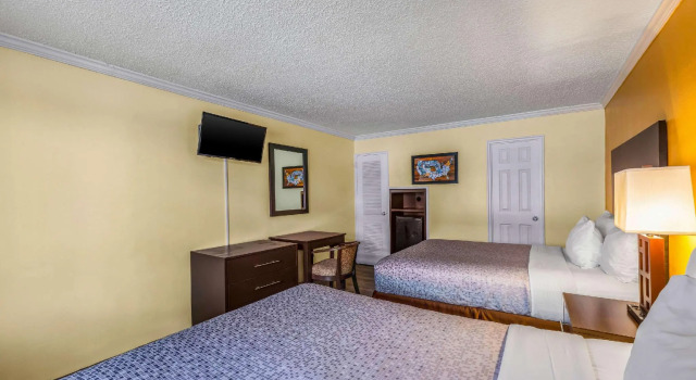 Четырёхместный номер Standard AC Lodge by Beach and Boardwalk