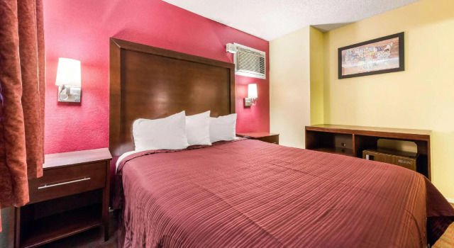 Двухместный номер Standard Ramada Limited Gilroy