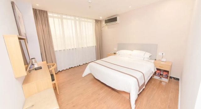 Двухместный номер Standard J Tour Inn