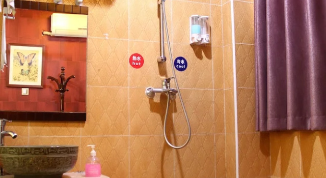 Одноместный номер Deluxe Happy Dragon Courtyard Hotel Beijing Forbidden City Lama Temple