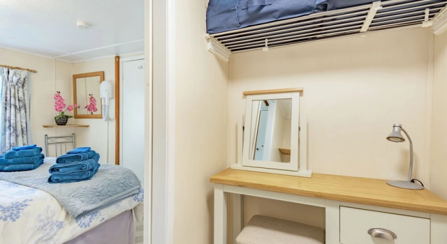 Bluebell Cottage, Book Feriehus Hoteller i Henryd med parkering, Parkering
