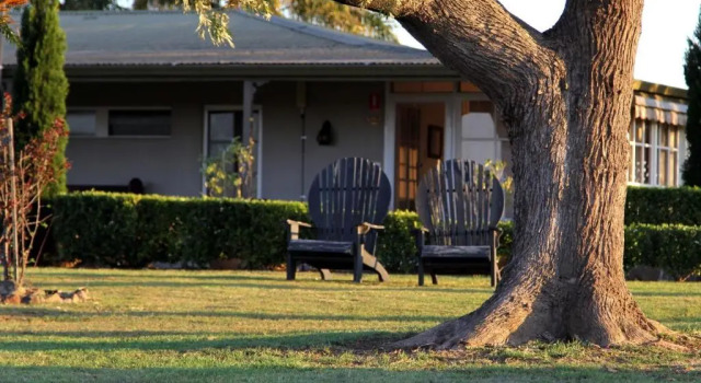 Blueberry Hill Vineyard Stay, Забронировать Отель Ротбери Hunter Valley