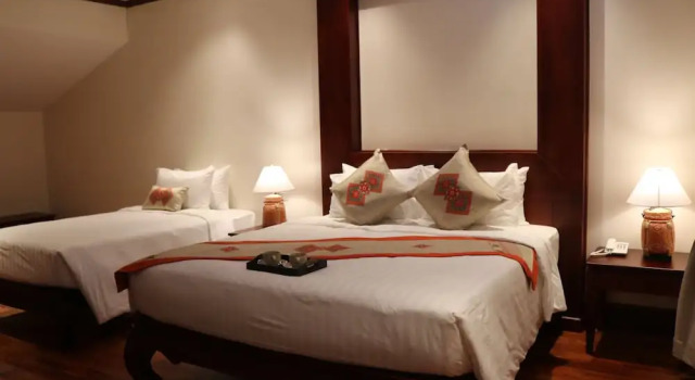 Семейный номер Standard с балконом Houngvilai Hotel